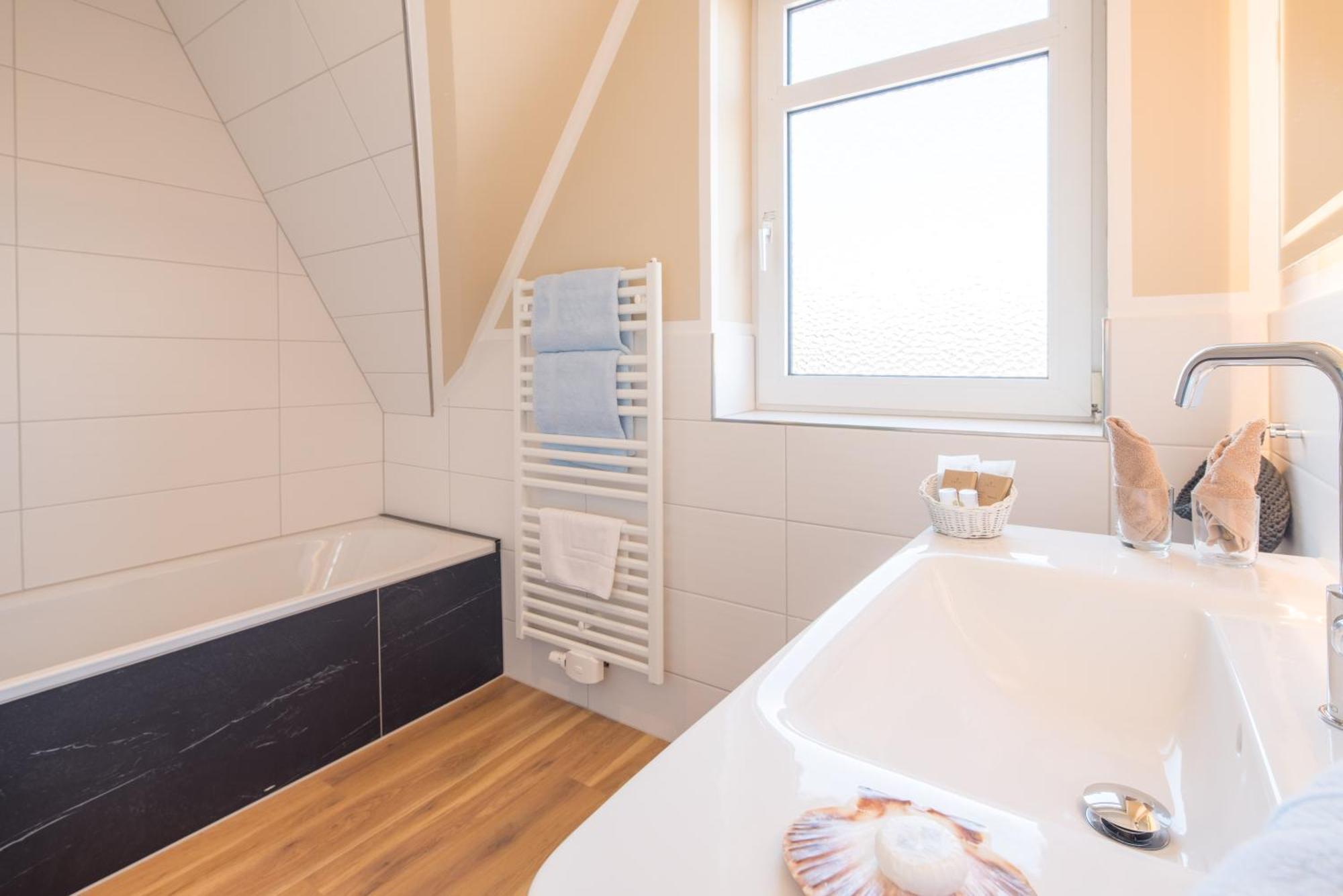 Seeblick Genuss Und Spa Resort Amrum 노드도르프 외부 사진
